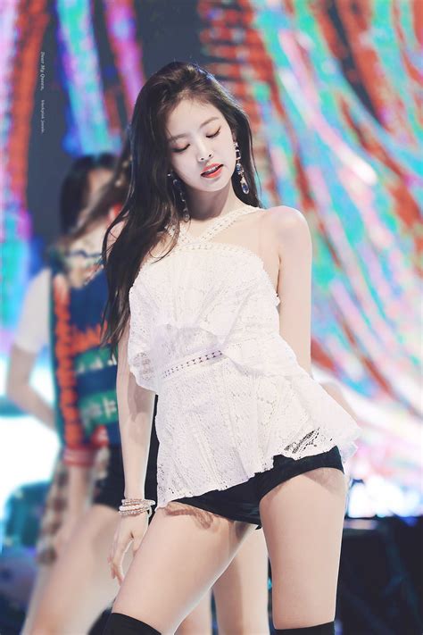 Top 10 Sexiest Outfits Of Blackpink Jennie 30 Photos Koreaboo