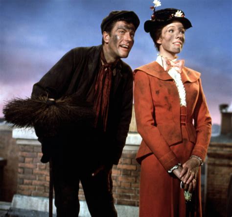 Julie Andrews Is The Reason A Spoonful Of Sugar Is In Mary Poppins