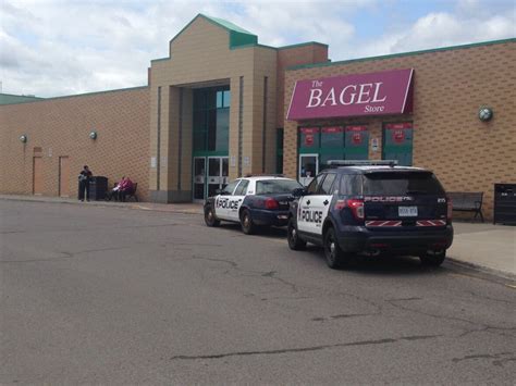Thunder Bay Police Arrest Man After Evacuation Of Intercity Mall Cbc News