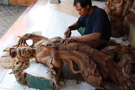 Mas Village Wood Carving - Bali Semara Tour