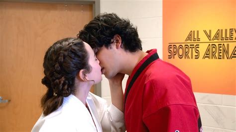 Cobra Kai Season 4 Kiss Scene — Miguel And Samantha Xolo Maridueña And Mary Mouser Youtube