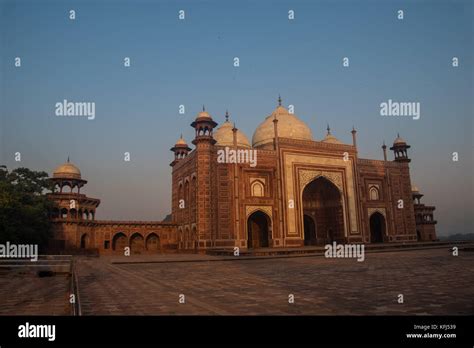 Taj Mahal Complex In Agra India Stock Photo Alamy