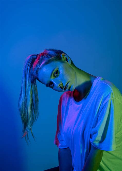 Colored Light Portrait In 2021 Portrait Photography Women Portrait
