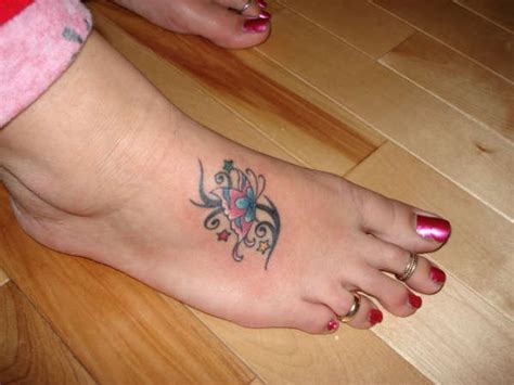 Get small butterfly temporary tattoos here small butterfly tattoos are perfect for those who are new in the field of inking. Butterfly Tattoos on Foot Meaning| Pictures| Designs