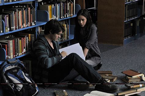 Films Serials And Books Recenze Upíří Deníkythe Vampire Diaries