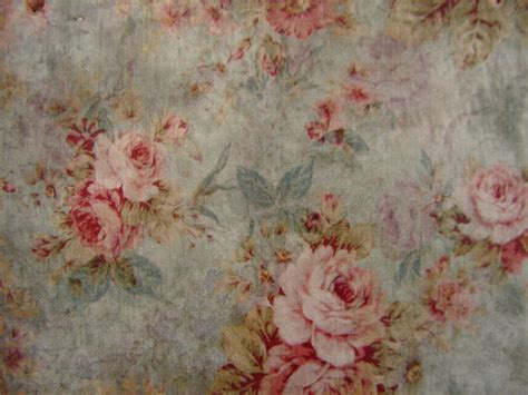 38 Cottage Floral Wallpaper