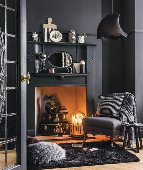 Black marble wall living room. 26 Gorgeous Living Rooms With Black Walls - DigsDigs