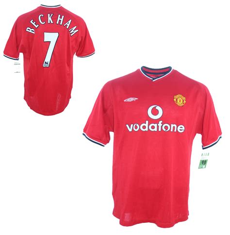Rechtzeitig zur neuen saison kannst du bei uns wieder das aktuelle. Umbro Manchester United Trikot 7 David Beckham 2000/02 ...