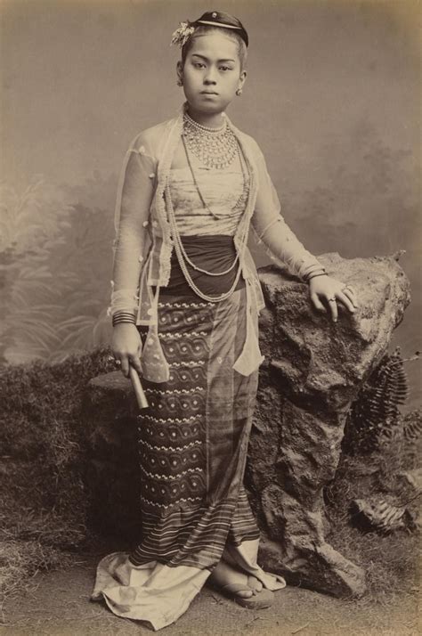 Vintagephotos On Twitter Burmese Girls Burmese Clothing Myanmar Women