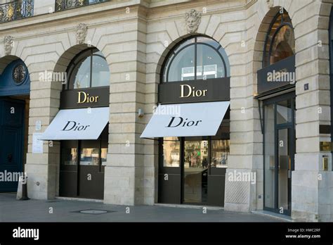 Dior Shop In Place Vendome Paris France Stock Photo Alamy