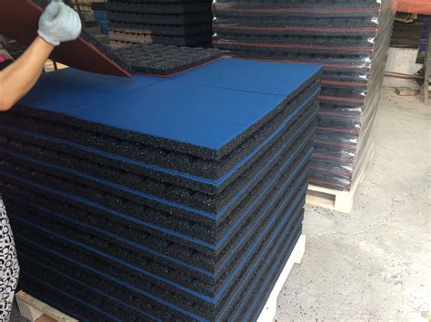 High Quality Safety Playground Flooring Rubber Tile Anti Slip Outdoor