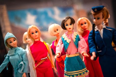 18000 Puppen Busy Girl Barbie Macht Karriere Ausstellung Im Norden