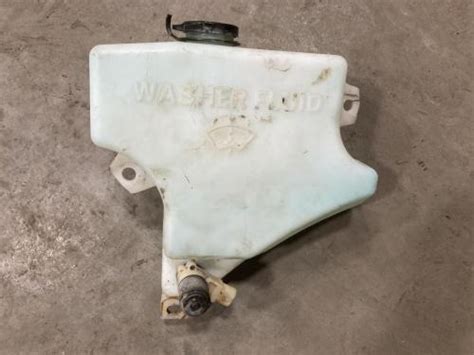 Kenworth T680 Windshield Washer Reservoirs For Sale
