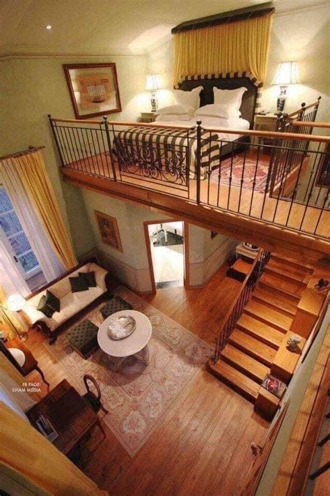 Perpustakaan rumah yang dipindahkan di loteng rumah negara, akan mengisi waktu petang bangunan kediaman dua tingkat dengan mansard adalah jenis pembinaan yang paling biasa. 32 Gambar Idea Loteng Untuk Rumah Siling Tinggi - Ilham ...