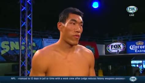 Trốn tìm (hide and seek) download/stream: Meet Taishan Dong, the 6-Foot-11-Inch Boxer From China ...