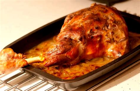 Nuestros aficionados a la cocina han compartido sus mejores platos para que en méxico el cordero se consume ampliamente en todo el territorio, principalmente en barbacoa y/o birria. Pierna de cordero al horno