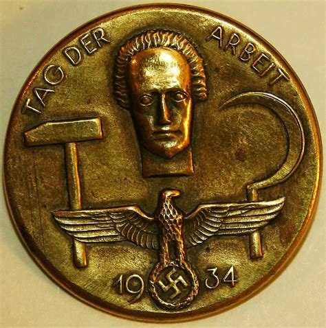 Tag der arbeit abzeichen 1935 aus aluminium. Holocausto-Doc - Documentação e História: A moeda ...