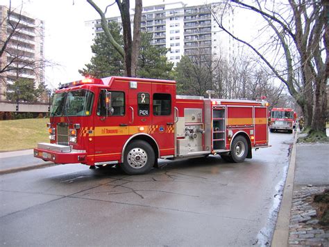 Toronto Fire Pumper Rd In Engine At A Working Fire At Flickr