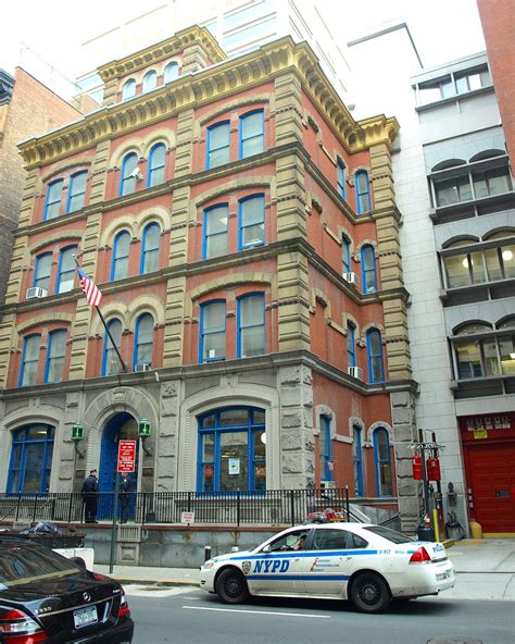 P019 Nypd Police Station Precinct 19 Upper East Side New Flickr