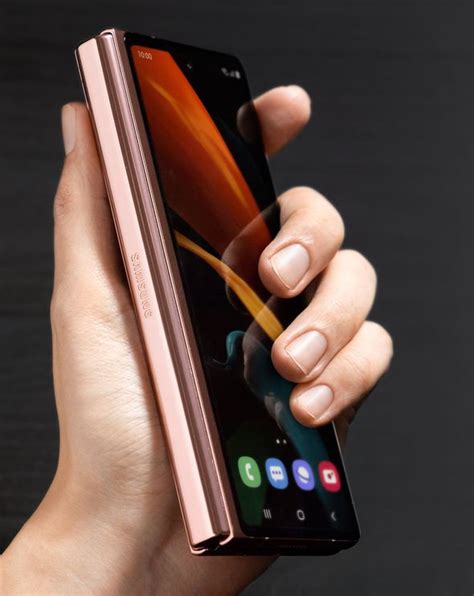 Here are the lowest prices and best deals we could find at our partner stores for samsung galaxy z fold2 5g in us, uk, india. Galaxy Z Fold 2 UK release, specs and price - all you need ...