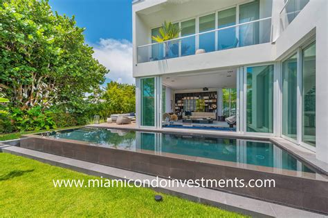 The Villa Collection At The Ritz Carlton Residences Miami Beach