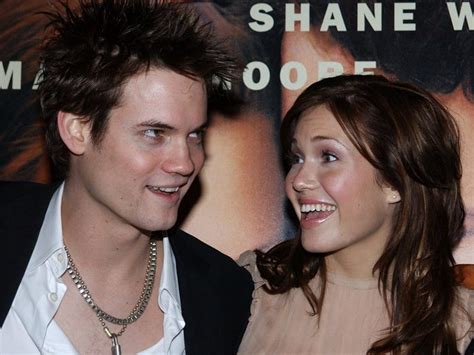 A Walk To Remember Shane West Kept Mandy Moore S Hair In A Yearbook