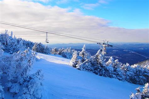 9 Best New Hampshire Ski Resorts To Visit This Winter