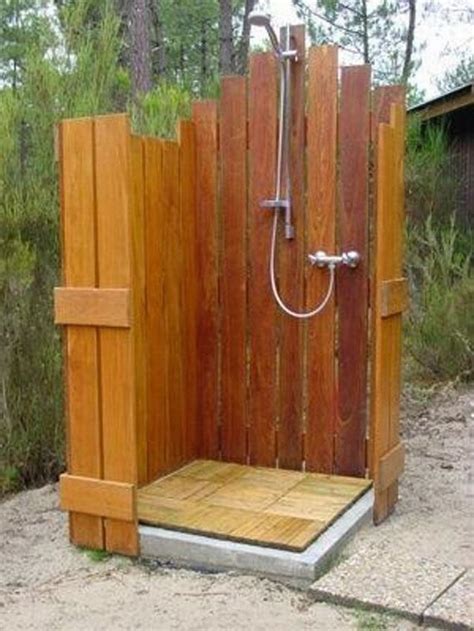 Летний душ из дерева ТОП лучших вариантов вашей для дачи Уличная ванна Туалет на улице