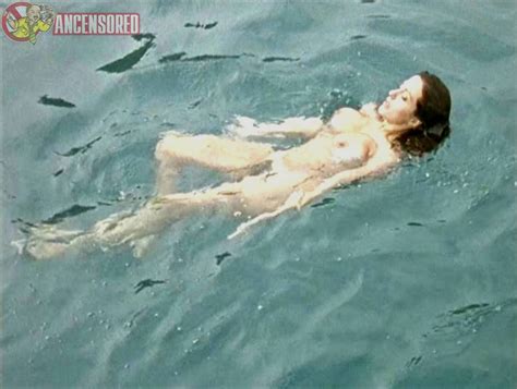 Naked Sabrina Ferilli In Die Falle