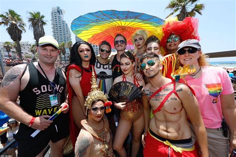 Photos Of The Largest Pride Parade In The Middle East Tel Aviv