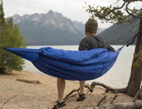 Outdoor hiking and camping is a favorite activity for most people, but the biggest difficulty outdoors is sleeping bags and hammocks are essential for outdoor hiking and camping. Bison Bag G1 - The World's First Sleeping Bag Hammock ...