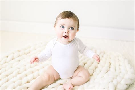 Perkembangan janin usia 7 bulan akan semakin efektif jika para ibu hamil memakan makanan yang sehat. Perkembangan Bayi 9 Bulan yang Ingin Tahu Banyak Hal ...