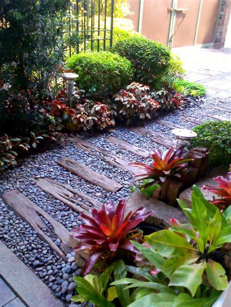 Get inspired by our favorite landscaping ideas, from mountains of hollyhocks to simple grass steps. Enchanting Small Garden Landscape Ideas with Stepping Walk ...