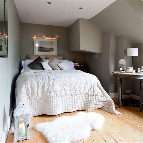 You've likely heard me emphasize the importance of a good pair of pajamas. Peaceful bedroom | Elegant family home | housetohome.co.uk