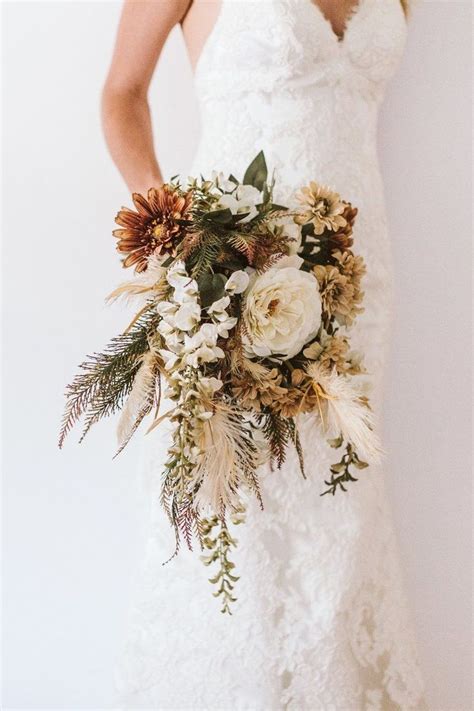 29 Bohemian Wedding Bouquets You Will Love In 2020 With Images