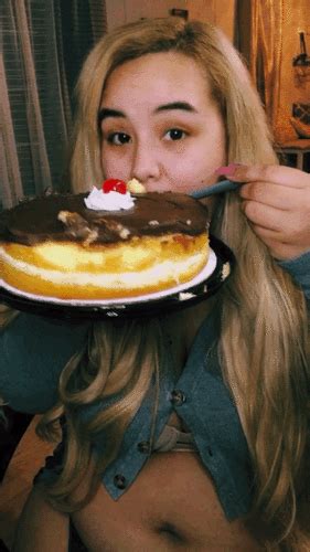 cake stuffing and burping 🐷 video clips stuffing eating curvage