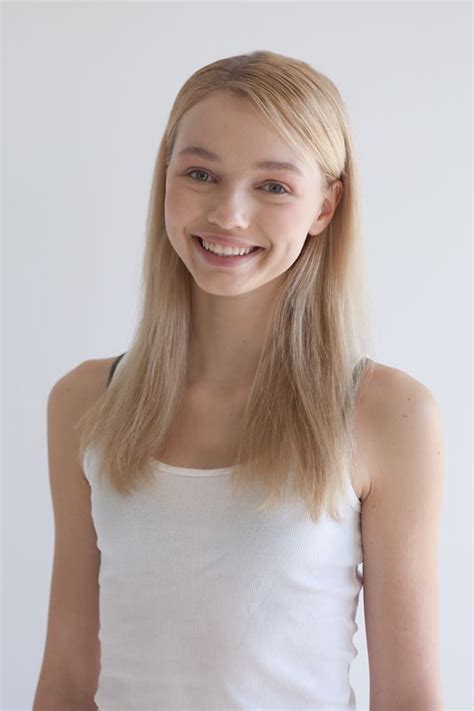 Emma Van Engelen 3 Natural Smile Flat Chested Ams Skinny Models
