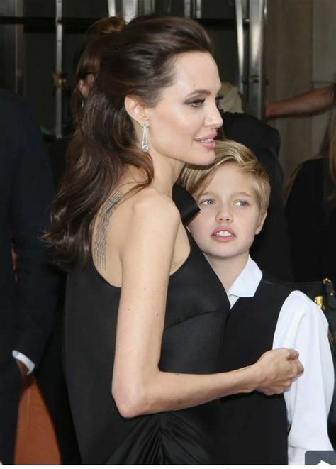 Pin By Marge Pertuit On Angelina Jolie Angelina Jolie Angelina Brad