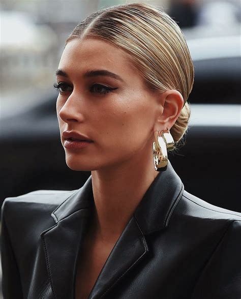 20 Slick Back Low Bun Fashionblog