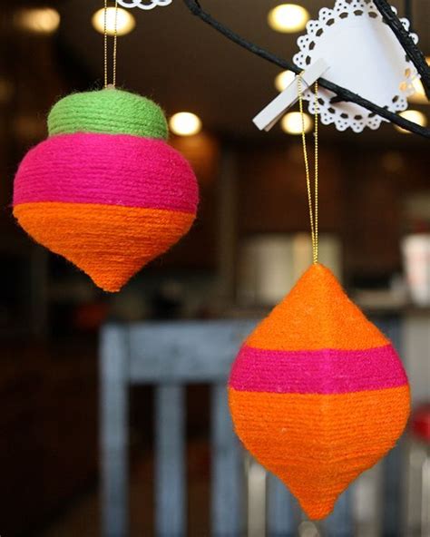 45 Diy Creative And Easy Christmas Tree Ornaments Stringyarn Wrapped