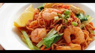 Ya, pada kesempatan ini county food akan menguak resep mie goreng seafood. Kumpulan Resep Mie Goreng Solaria | video hitam putih