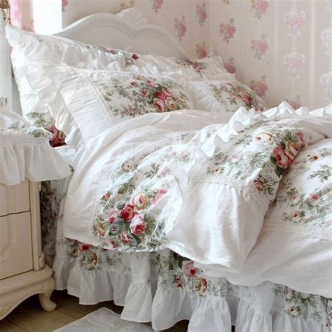 Shabby chic bedding sets are actually manufactured for every size bed and every age. Shabby chic bedding sets - a romantic atmosphere in a ...