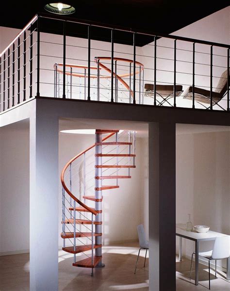 Eine moderne wendeltreppe innen ist inbegriff von eleganz und stil. Wendeltreppe für Innen - 109 Innentreppen, welche die ...