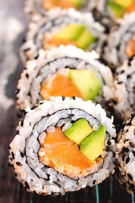 Spicy Salmon Roll Sushi Video