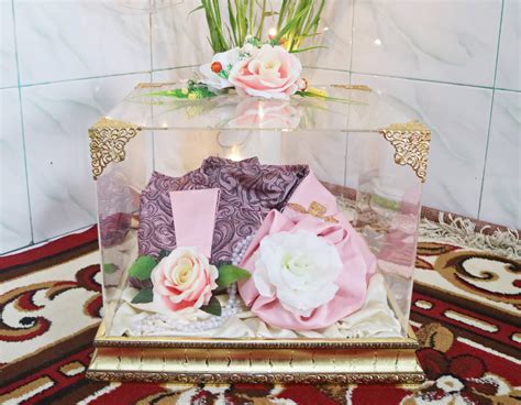 Cara membuat hantaran kemeja perempuan simple. Cara Membuat Hantaran Pernikahan Gamis