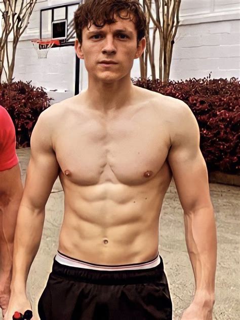 Pin By 堀口 典宏 On Tomcito In 2021 Tom Holland Abs Tom Holland Imagines Tom Holland