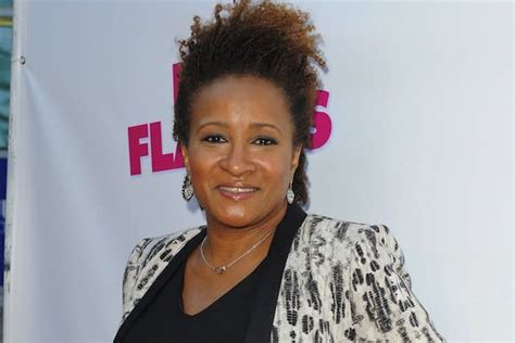 ‘roseanne’ Consulting Producer Wanda Sykes Quits After Valerie Jarrett Tweet