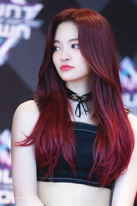 somyi dia 190321 woowa kpop hair color red hair kpop girl asian red hair