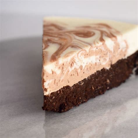 Safe ways to sweeten the day for people with food allergies some twelve million americans suffer serious allergic reactions to nuts, dairy, glutens, and other common foods typically found in desserts. Finally! The dairy free, egg free, gluten free, nut free ...