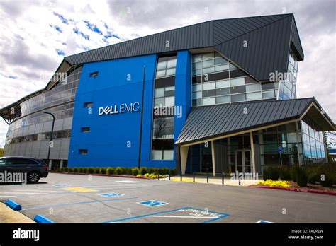 Santa Clara, CA/ USA - March 26, 2019: Exterior of Dell Inc. office
